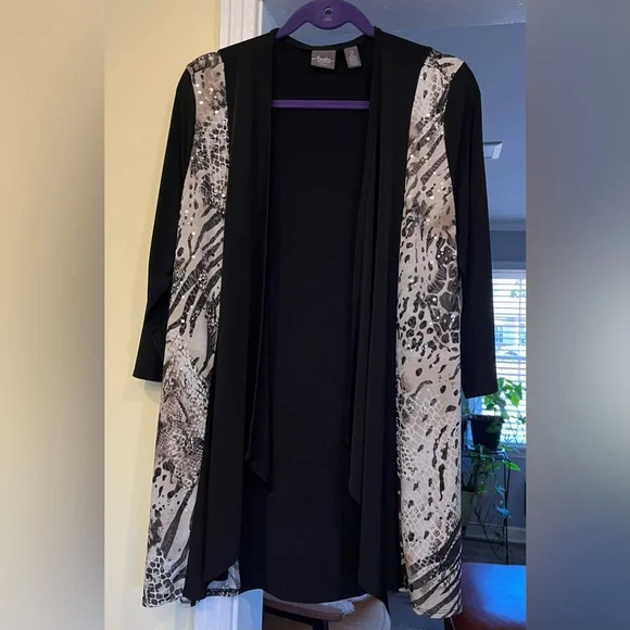 Women’s Travelers Collection by Chicos Black and Animal Print Open Cardigan - Picture 2 of 5